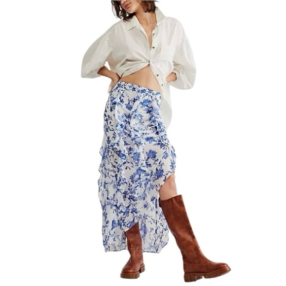 Free People Ivory Combo Maxi Skirt Blue Floral Ruffle Boho Size 0 NWT Beach Vibe - Picture 1 of 11